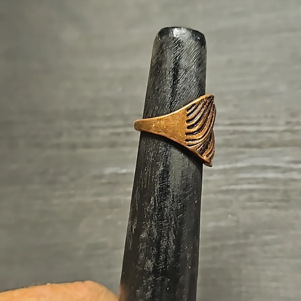 Ring - Picture 2 of 2